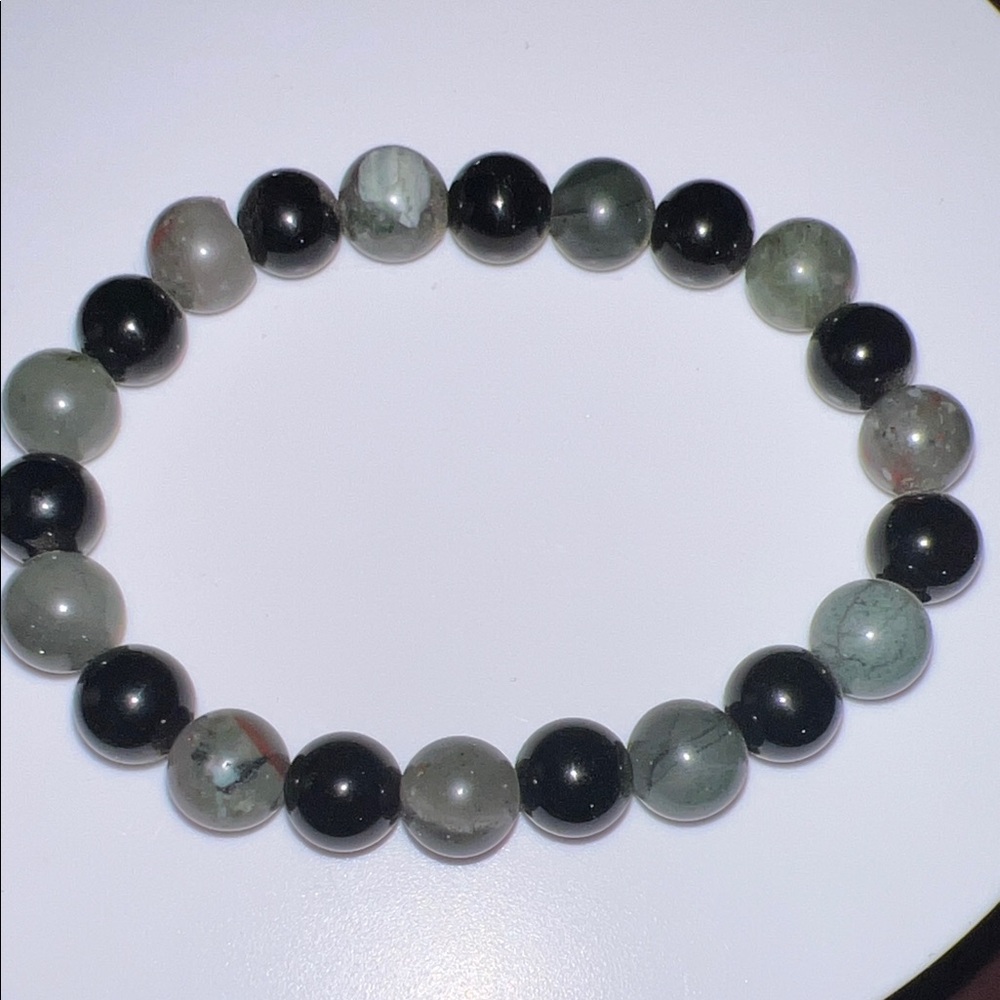 Beaded Stretch Bracelet in bloodstone